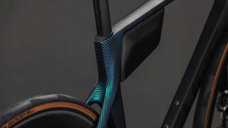 Cube Agree C:62 SLT Road Bike in Black-5