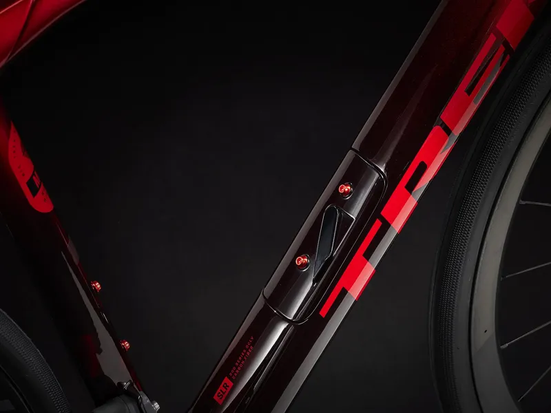 TREK Domane SLR 7 AXS Gen 4 Road Bike in Metallic Red Smoke and Red Carbon Smoke-6