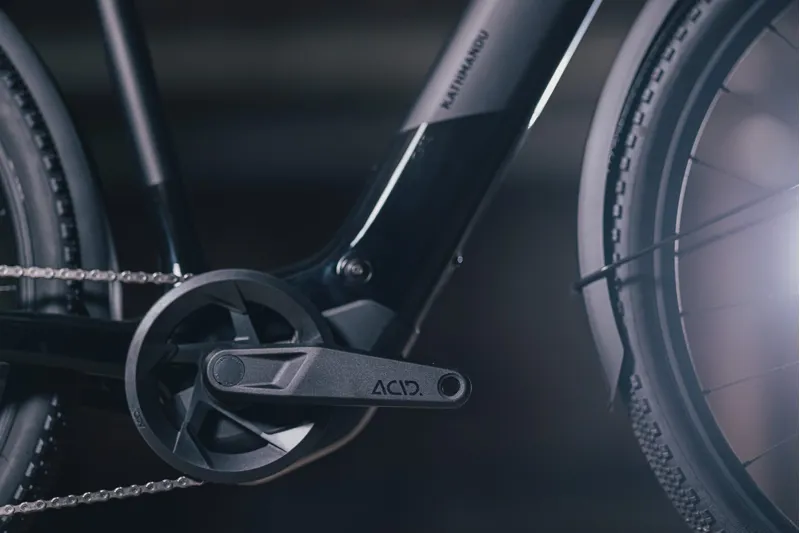 Cube Kathmandu C:62 SLX 400X Electric Hybrid Bike in Carbon and Black-1