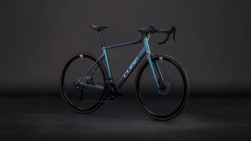 Cube Attain SLX Gravel Bike in Smaragdgrey and Prism-6