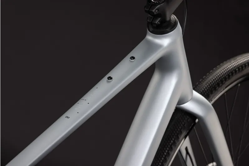 Cube Nulane ONE Hybrid Bike in Silverstar and Reflex-2
