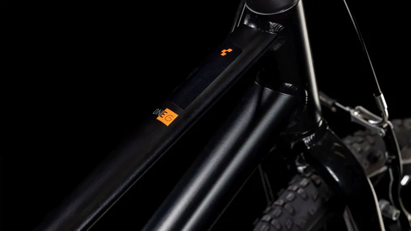 Cube Numove 160 16 Inch Kids Bike in Black and Orange-3