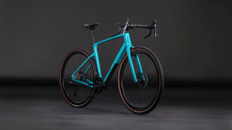 Cube Nuroad C:62 Pro Gravel Bike in Swimmingpool and Black-6