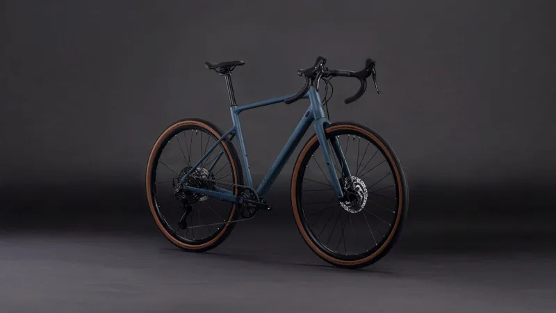 Cube Nuroad Pro Gravel Bike in Whale and Reflex-6