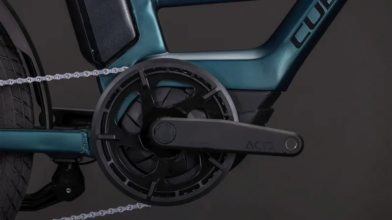 Cube Compact Hybrid 545Wh Unisize Electric Hyrbid Bike in Royalgreen and Black-1