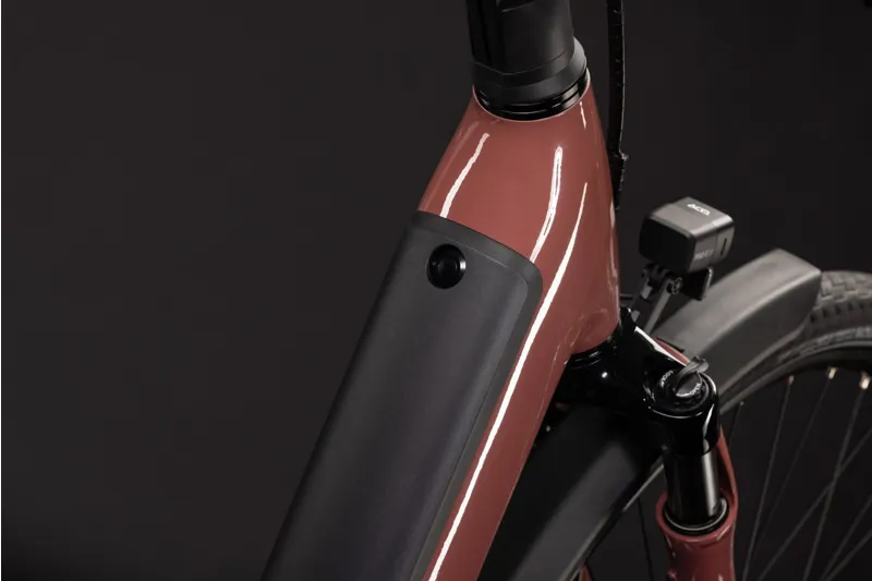 Cube Supreme Hybrid Comfort Pro EE 600Wh Electric Hybrid Bike in Burgundy and Claret-1