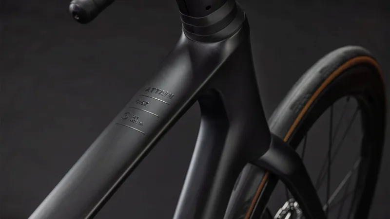 Cube Attain C:62 SLT Road Bike in Carbon and Coalchrome-3