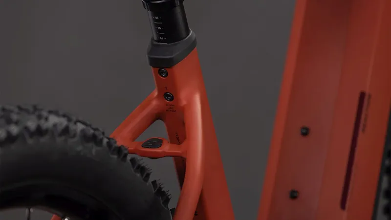 Cube Reaction Hybrid Race EE 800Wh Electric Mountain Bike in Amber and Black-4