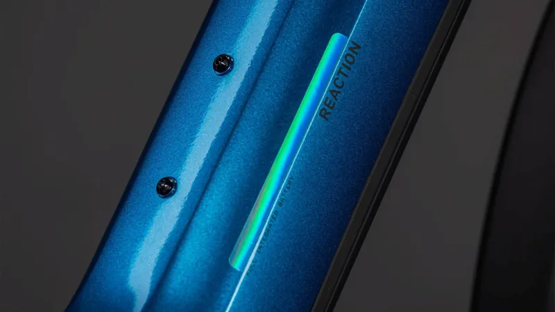 Cube Reaction Hybrid Performance FE 600Wh Electric Mountain Bike in Electricblue and Dazzle-1