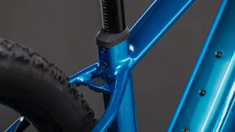 Cube Reaction Hybrid Performance 600Wh Electric Mountain Bike in Electricblue and Dazzle-2