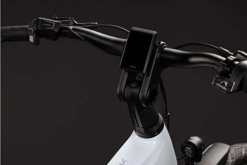Cube Kathmandu Hybrid Deluxe Pro 800Wh Electric Hybrid Bike in Metallicwhite and Chrome-2