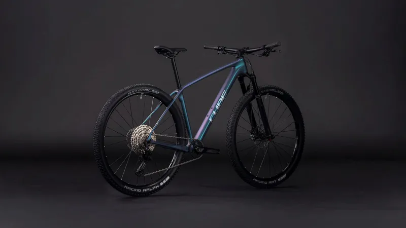 Cube Reaction C:62 Pro Mountain Bike in Polarlight and Black-7