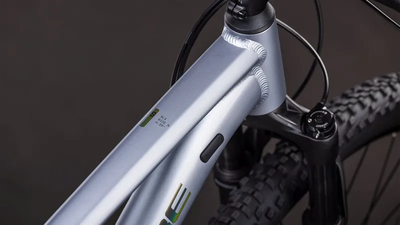 Cube Attention SLX Mountain Bike in Slategrey and Black-2