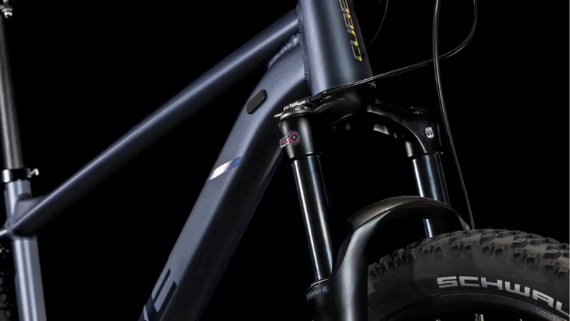 Cube Attention Pro Hardtail Mountain Bike in Metallicgrey and Black-2