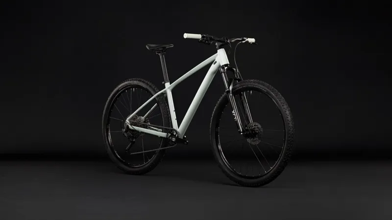 Cube Aim Pro Mountain Bike in Aloegreen and Green-9