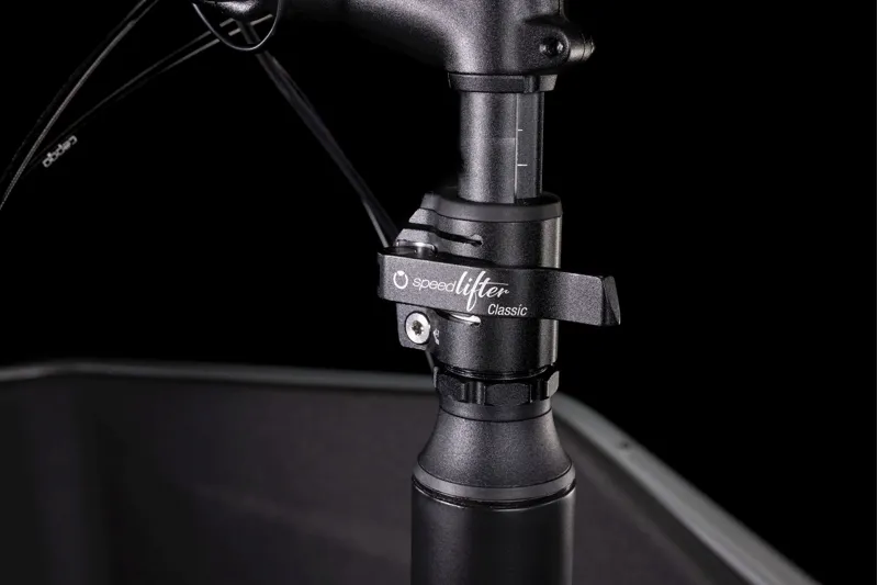 Cube Cargo Hybrid 500Wh Electric Cargo Bike in Flashgrey and Black-3