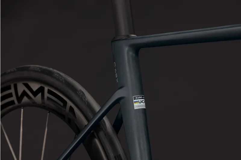 Cube Litening Air C:68X SLT Road Bike in Halogrey and Prizm-6