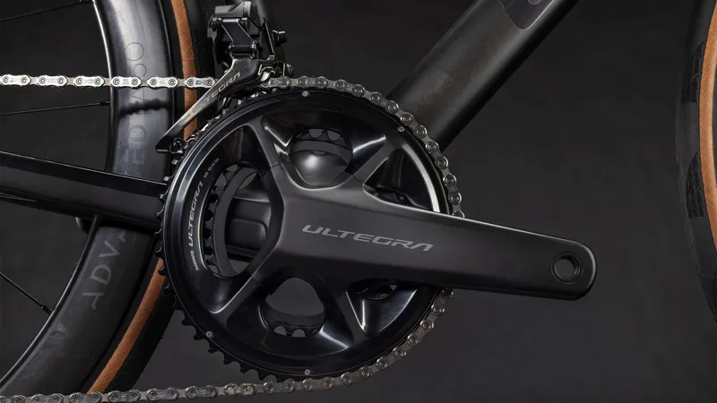 Cube Attain C:62 SLT Road Bike in Carbon and Coalchrome-5