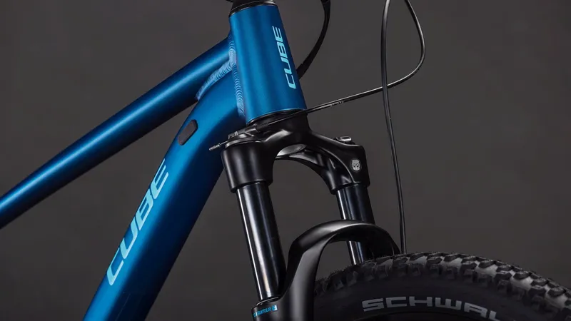 Cube Attention Pro Mountain Bike in Electricblue and Blue-1