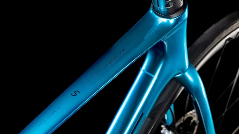 Cube Litening Air C:68X SLX Road Bike in Chromeblue and Carbon-1