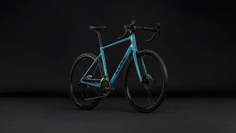 Cube Attain Pro Road Bike in Surfblue and Black-8