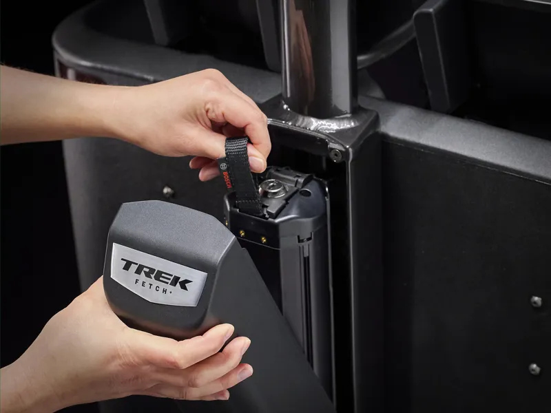 TREK Fetch+ 4 750Wh Electric Cargo Bike in Dnister Black-6