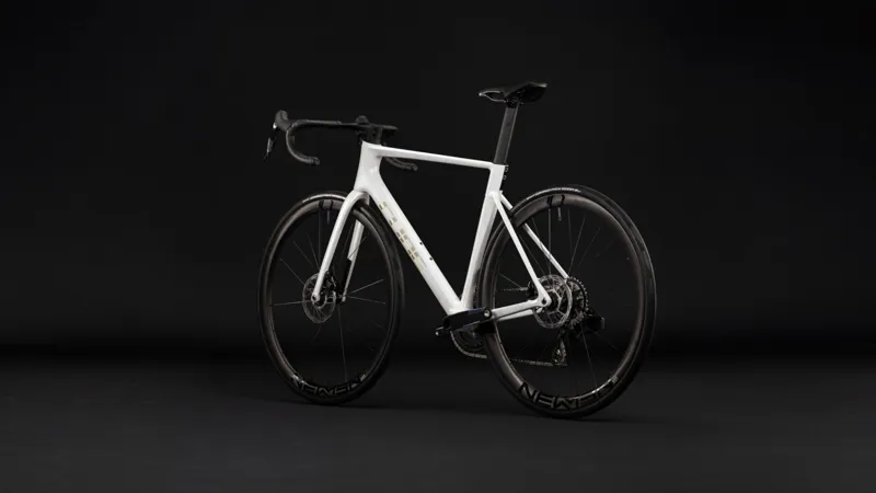 Cube Litening Air C:68X Pro Road Bike in Chalkyfibre and Gold-9