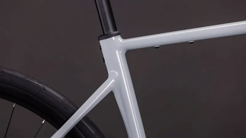 Cube Attain Race Road Bike in Foggrey and Shift-2