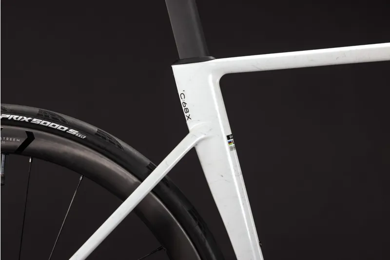 Cube Litening Air C:68X Pro Road Bike in Chalkyfibre and Gold-1