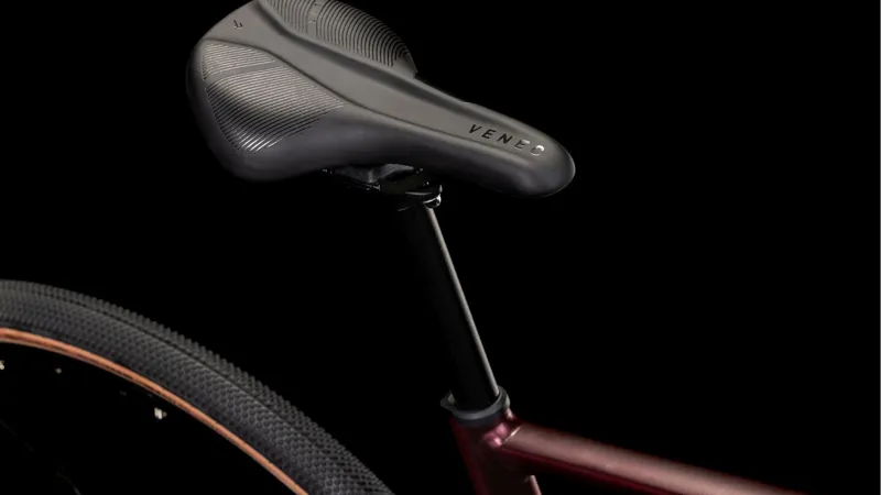 Cube Nuroad Race Gravel Bike in Rubyred and Gloss-4