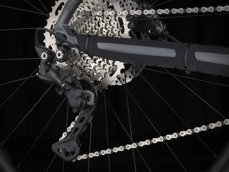 TREK Marlin 7 Gen 3 Hardtail Mountain Bike in Galactic Grey-2
