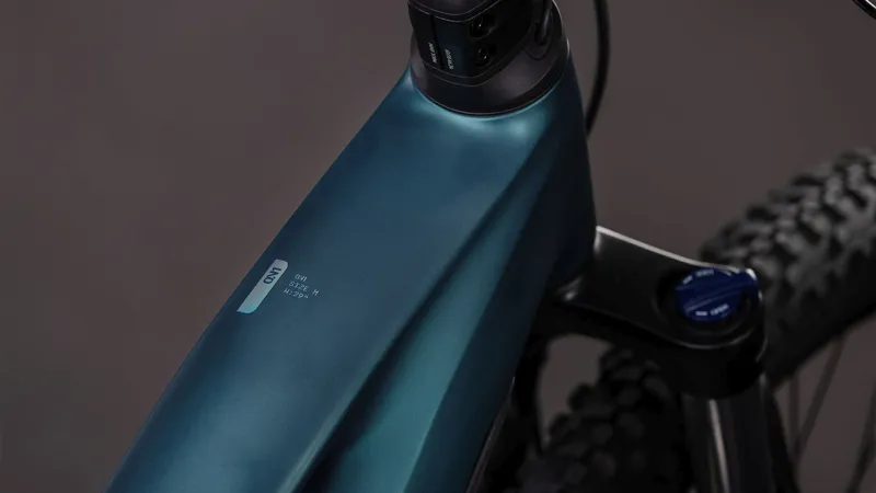 Cube Reaction Hybrid ONE 600Wh Electric Mountain Bike in Royalgreen and Prism-2