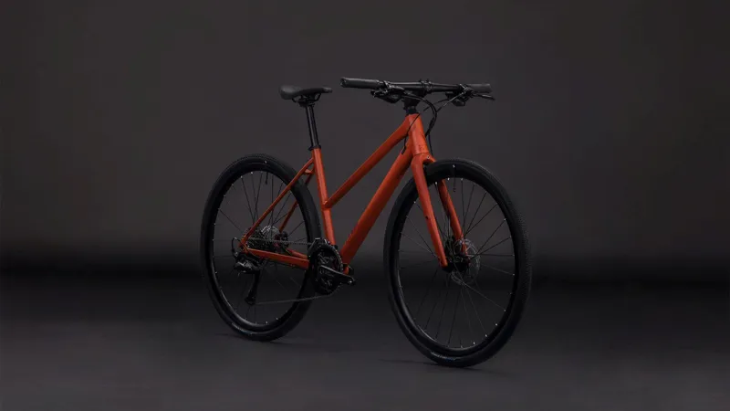 Cube Nulane Race T Hybrid Bike in Amber and Black-7