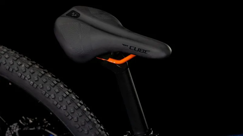 Cube Acid 240 Disc Kids Mountain Bike in Actionteam-2