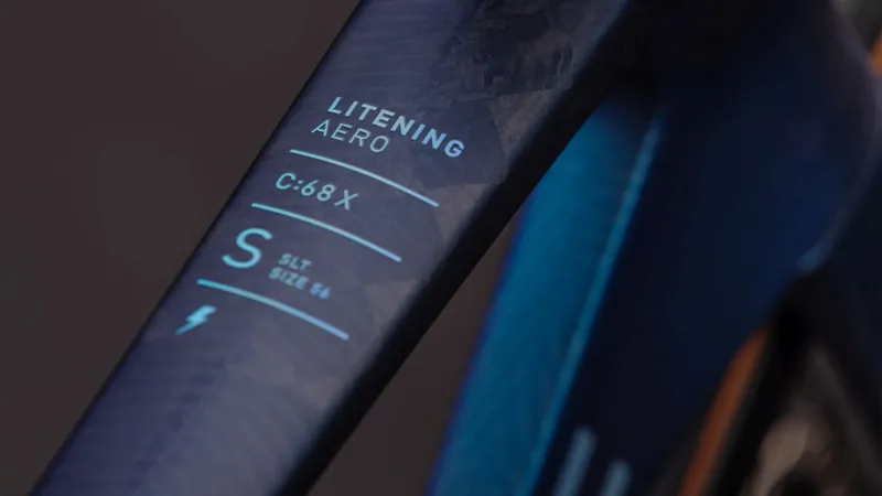 Cube Litening Aero C:68X SLT Road Bike in Atlantisgrid and Ice-3