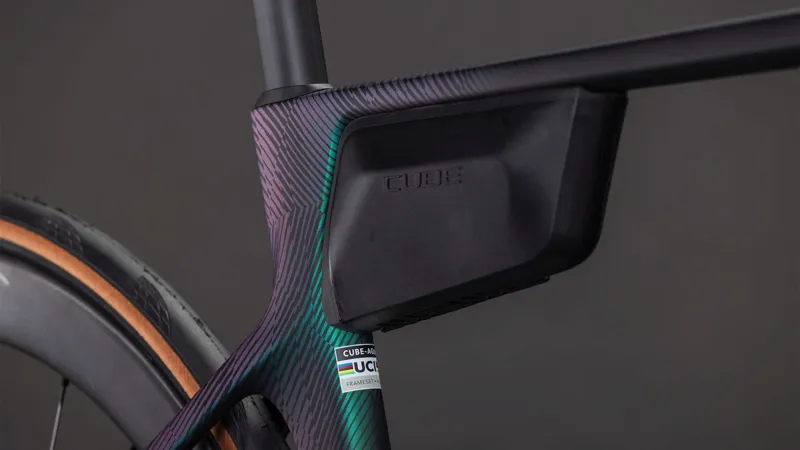 Cube Agree C:62 SLT Road Bike in Black-1