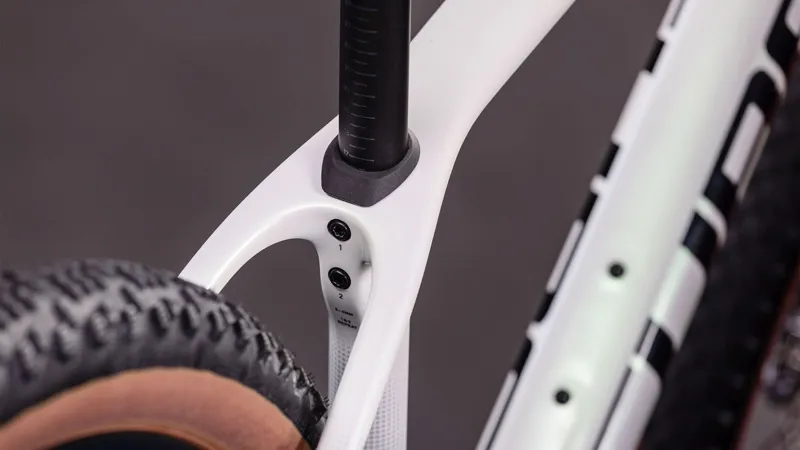 Cube Phenix C:68X SLX Mountain Bike in Teamline-2