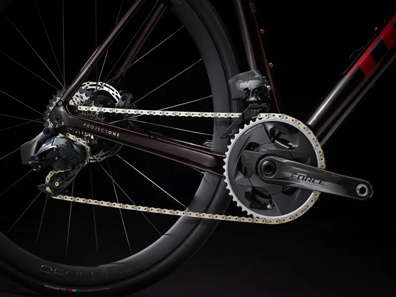 TREK Domane SLR 7 AXS Gen 4 Road Bike in Metallic Red Smoke and Red Carbon Smoke-8