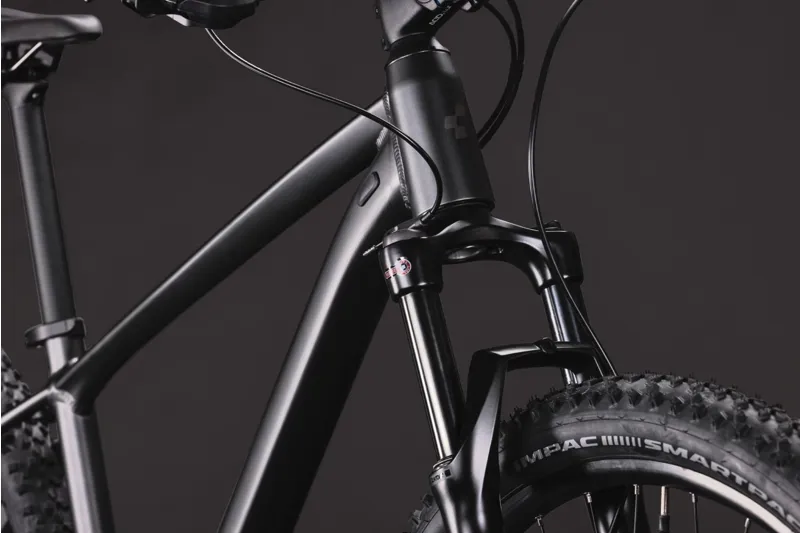 Cube Aim SLX Hardtail Mountain Bike in Slateblack and Chrome-3