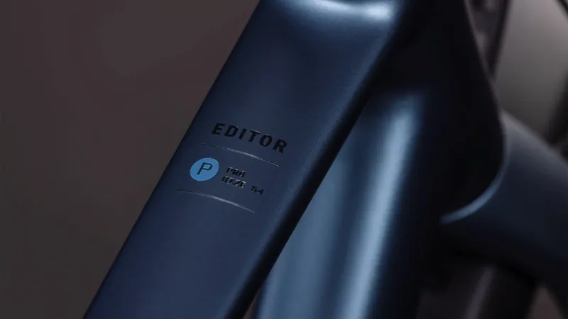 Cube Editor Pro FE Hybrid Bike in Mineralblue and Chrome-2