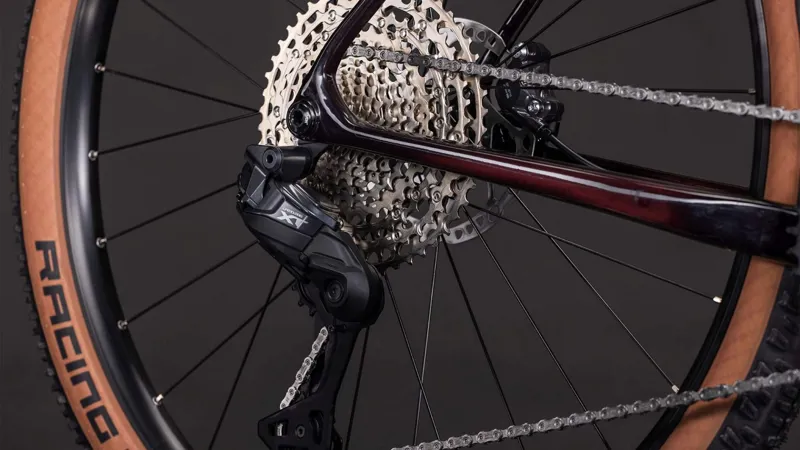 Cube Reaction C:62 Race Mountain Bike in Liquidred and White-3