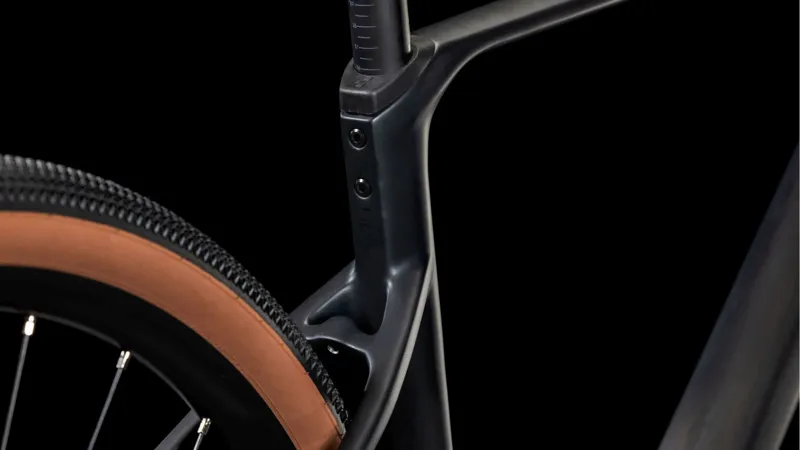 Cube Nuroad C:62 ONE Gravel Bike in Carbon and Gloss-3