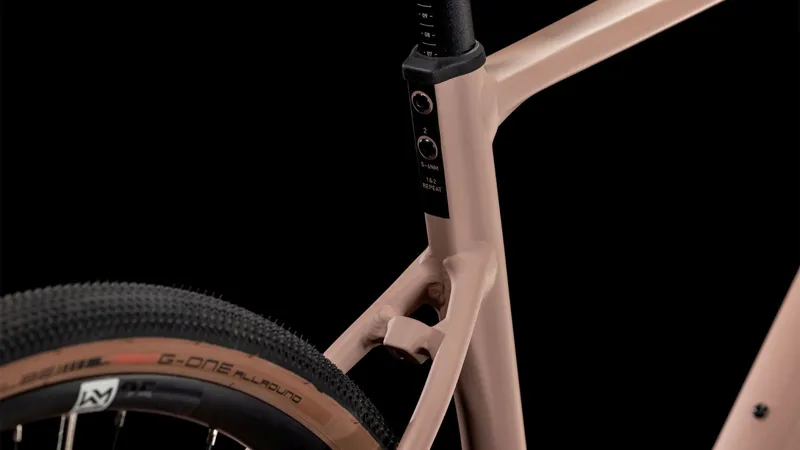 Cube Nuroad EX Gravel Bike in Blushrose and Pink-2