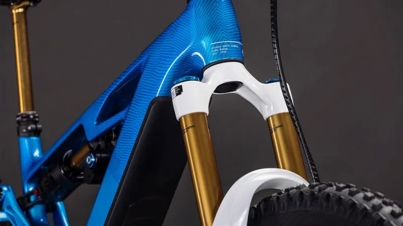 Cube Stereo Hybrid ONE77 HPC AT 800Wh Electric Full Suspension Mountain Bike in Actionteam-1