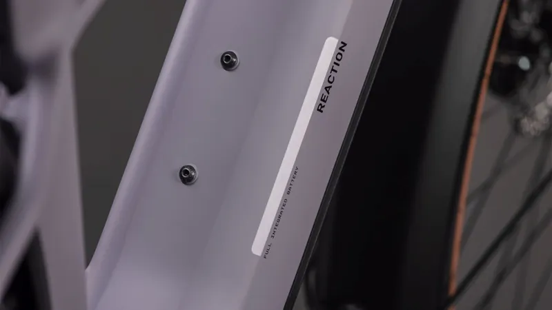 Cube Reaction Hybrid Performance FE 600Wh Electric Mountain Bike in Plumgrey and Black-2