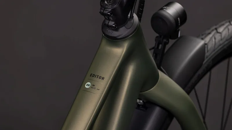 Cube Editor One FE T Hybrid Bike in Reedgreen and Black-2