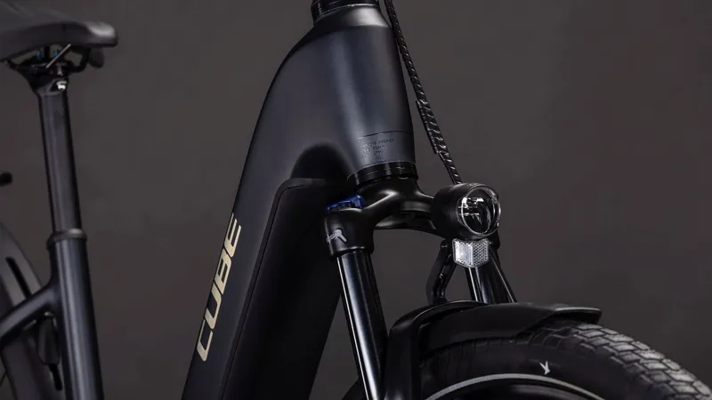 Cube Touring Hybrid ONE EE 600Wh Electric Hybrid Bike in Coal and Chrome-3