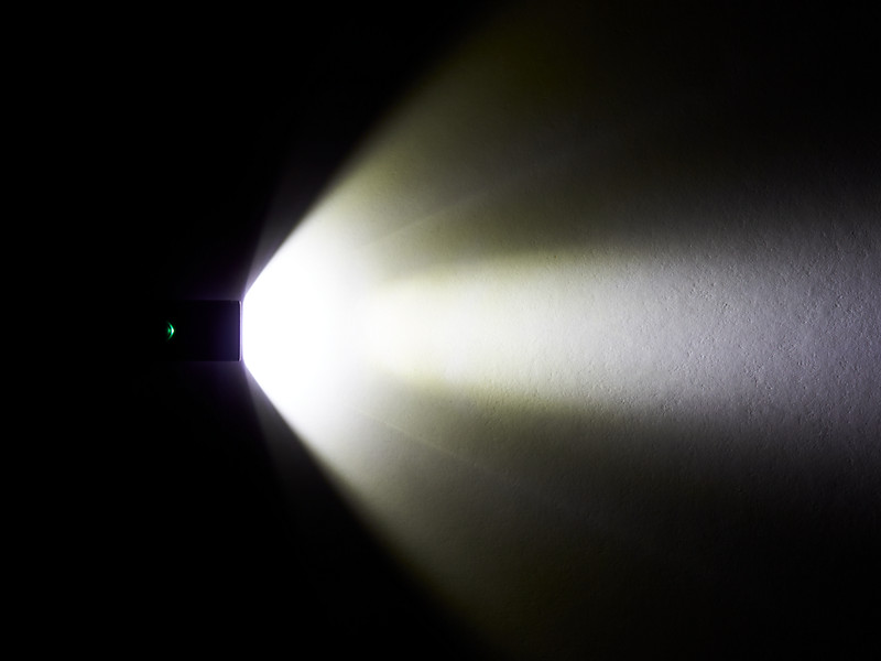 TREK Commuter Comp R Front Light-5