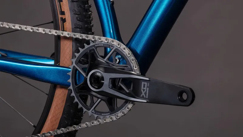 Cube Reaction C:62 SLX Hardtail Mountain Bike in Electricblue and White-3