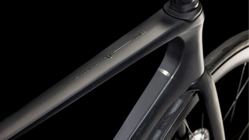 Cube Agree C:62 Pro Road Bike in Blackline-4